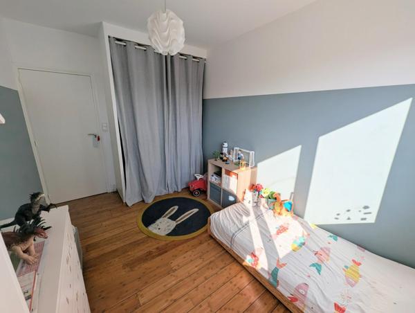 APPARTEMENT T4 avec box, cave, grenier