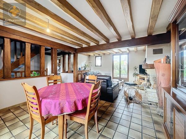 Vente                                                      Maison
                        
                     8 pièces                      155 m2                     à Limeil-Brévannes
