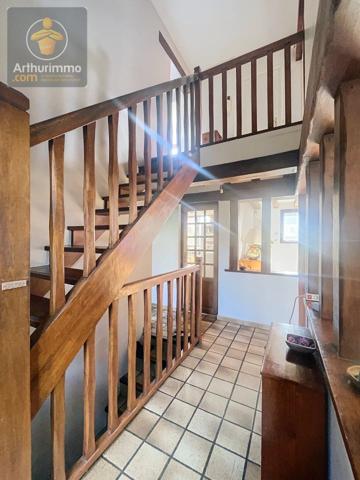 Vente                                                      Maison
                        
                     8 pièces                      155 m2                     à Limeil-Brévannes