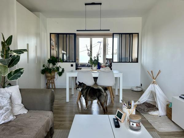 Acheter un Appartement comme une Maison de 4 pièces situé à Bordeaux Caudéran, quartier des Maréchaux, avec grande terrasse, jardin et stationnements