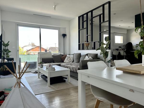Acheter un Appartement comme une Maison de 4 pièces situé à Bordeaux Caudéran, quartier des Maréchaux, avec grande terrasse, jardin et stationnements