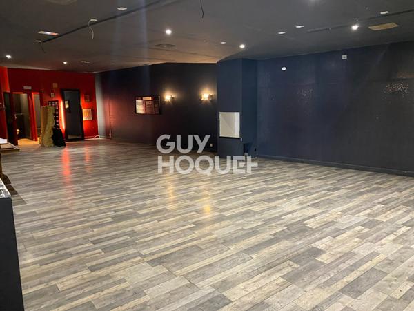 Local commercial Fontenay Le Comte 243 m2