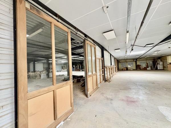 Immeuble à vendre 525 000 € Saint-Maur 2 011 m² DPE