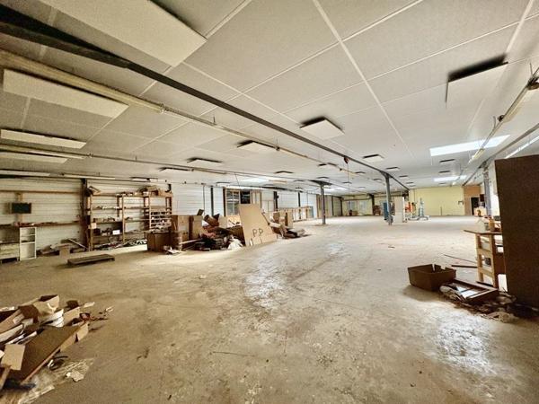 Immeuble à vendre 525 000 € Saint-Maur 2 011 m² DPE