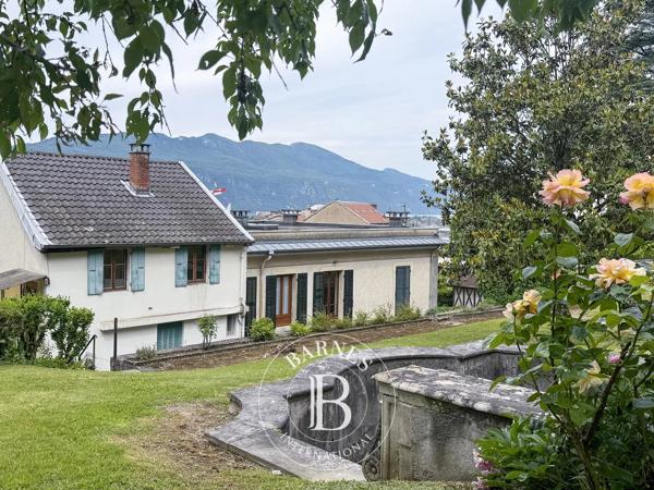 Aix-les-Bains, Propriété 10 Chambres -  618 m² à vendre