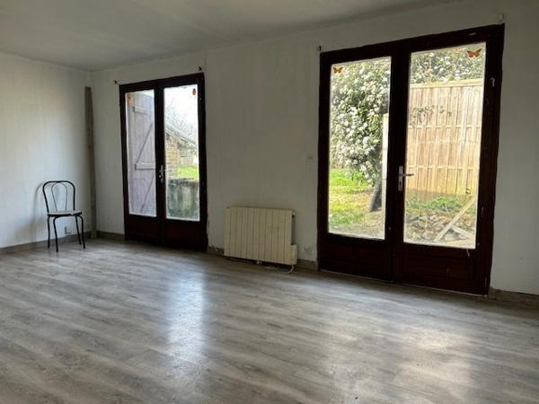 Maison de village à BROU (28160)