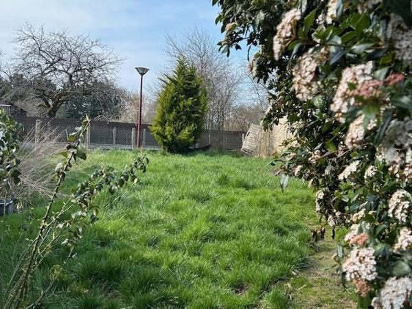 Maison de village à BROU (28160)