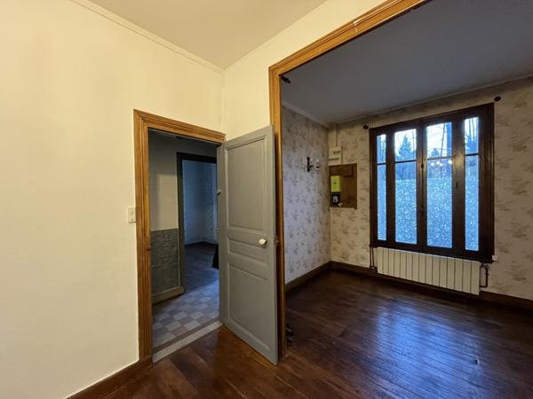 Maison à vendre 127 680 € Saint-Amand-Montrond 6 p 103 m² DPE E