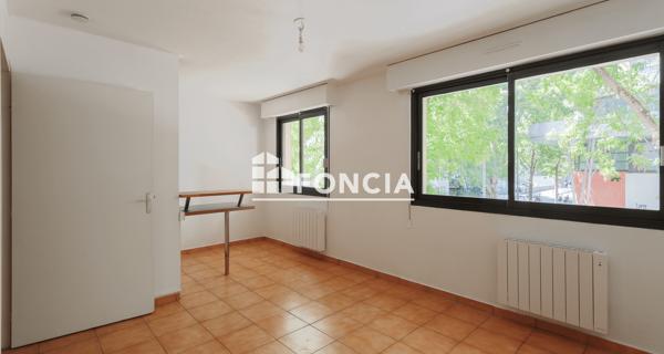 À vendre Studio 30.38 m² - Paris 75019