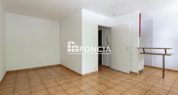À vendre Studio 30.38 m² - Paris 75019