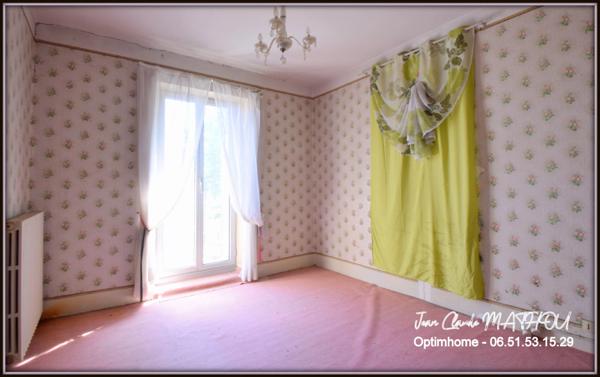 Maison à rénover T6 130 m2, 4 chambres, garage , jardin , extensions 220 m2 aménageables