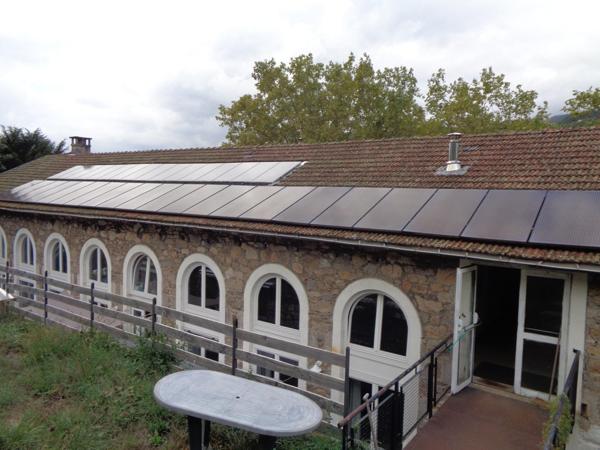 Grande maison de 440 m², proche des commodités