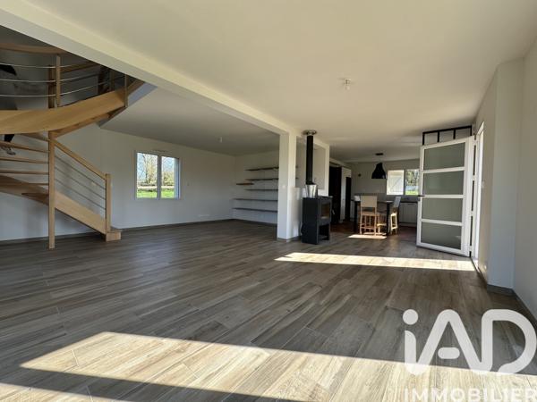 Location maison 5 pièces 115 m² Saint-Gilles