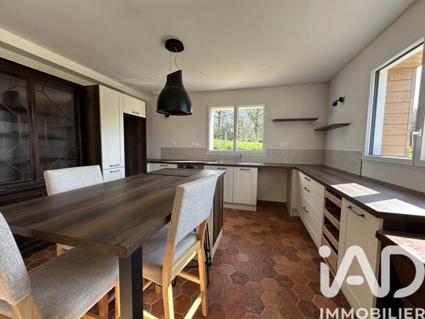 Location maison 5 pièces 115 m² Saint-Gilles