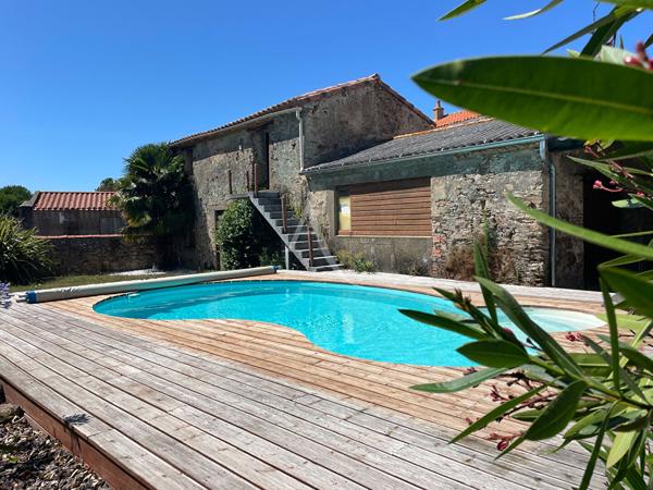 LOCATION Maison Vairé 6 pièces - 167 m²