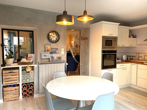 LOCATION Maison Vairé 6 pièces - 167 m²