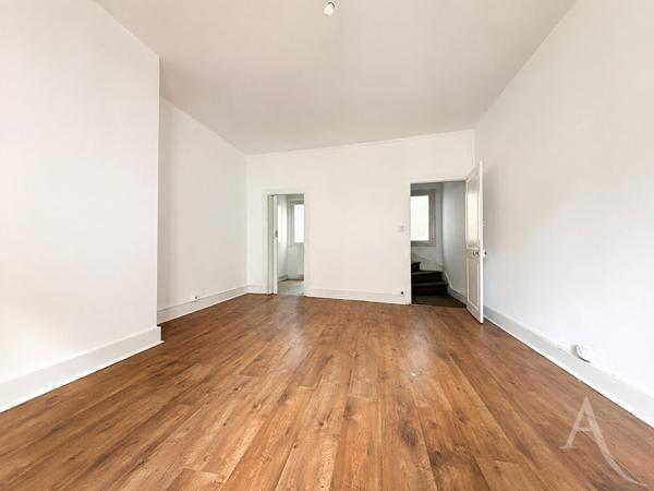 Maison de ville atypique de 62 m² en plein coeur du centre-ville !