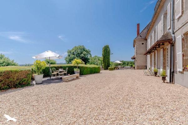 Maison à vendre |  Chamboret |  14 pièces | 430 m²