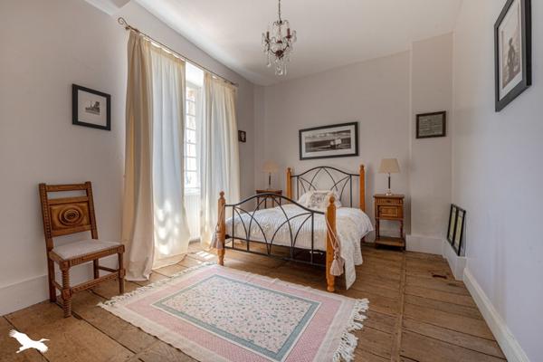 Maison à vendre |  Chamboret |  14 pièces | 430 m²