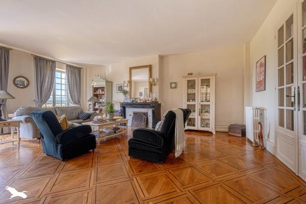 Maison à vendre |  Chamboret |  14 pièces | 430 m²