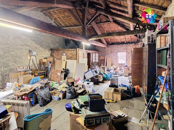 La Pacaudière (42310) A VENDRE - LA PACAUDIERE - BIEN À FORT POTENTIEL - LOCAL, HABITATION, GRENIER