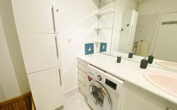 Appartement à vendre    3 pièces • 76,15 m2 Lyon 6