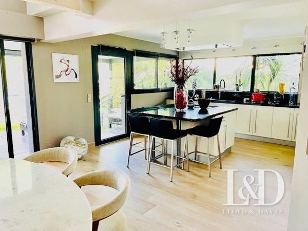  Maison d'architecte aux prestations exceptionnelles Bruges limite Le Bouscat