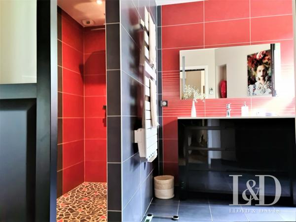  Maison d'architecte aux prestations exceptionnelles Bruges limite Le Bouscat