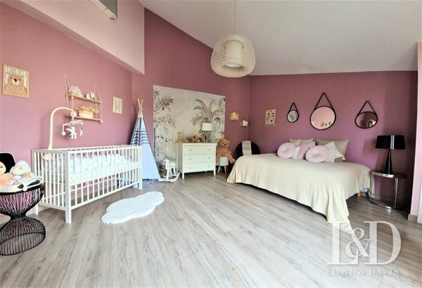  Maison d'architecte aux prestations exceptionnelles Bruges limite Le Bouscat