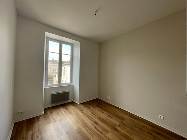 Appartement FONTENAY LE COMTE - 3 pièce(s) - 77.73 m2