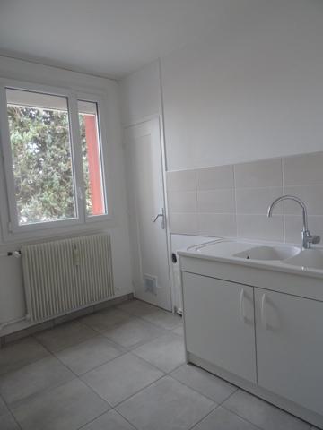 apprtement au semi rez de chaussée