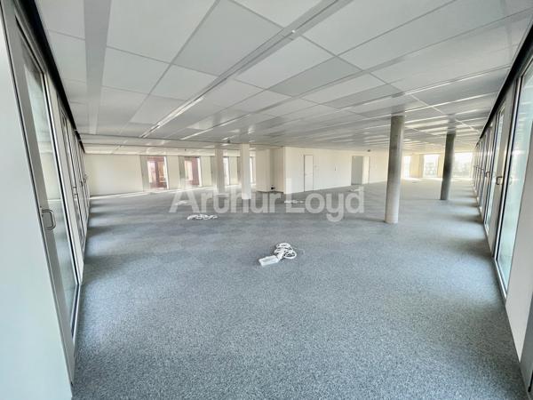 Bureaux à louer à Lomme Euratechnologies avec jardin partagé et terrasse
