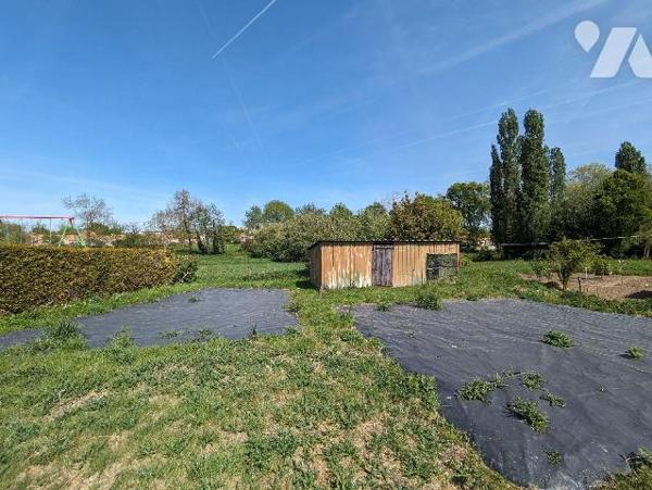 EXCLUSIVITÉ - LES HERBIERS - Maison de caractère à rénover alliant le calme de la campagne et l...