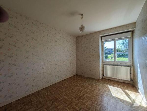 EXCLUSIVITÉ - LES HERBIERS - Maison de caractère à rénover alliant le calme de la campagne et l...