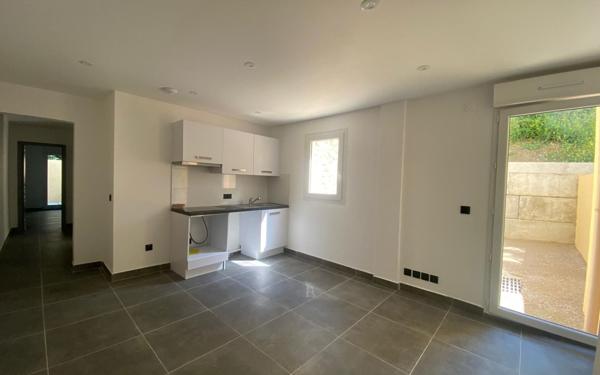 Appartement à vendre    3 pièces • 51 m2 Contes