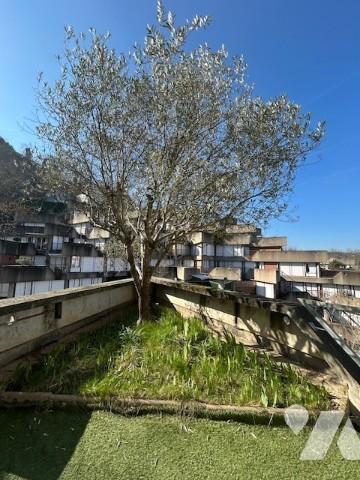 Appartement T3 avec terrasses.