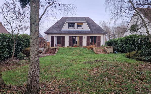 Maison à vendre    5 pièces • 127 m2 Fleury-les-Aubrais