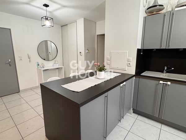 Appartement T3 , 70 m² , Plein centre de Vénissieux , Balcon, Résidence 2013