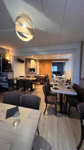 Murs commerciaux Sandouville 270 m2
