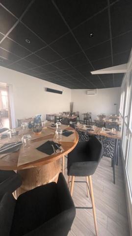 Murs commerciaux Sandouville 270 m2