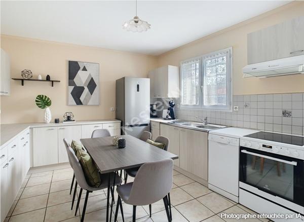 Maison Vallet 4 pièce(s) 99 m2