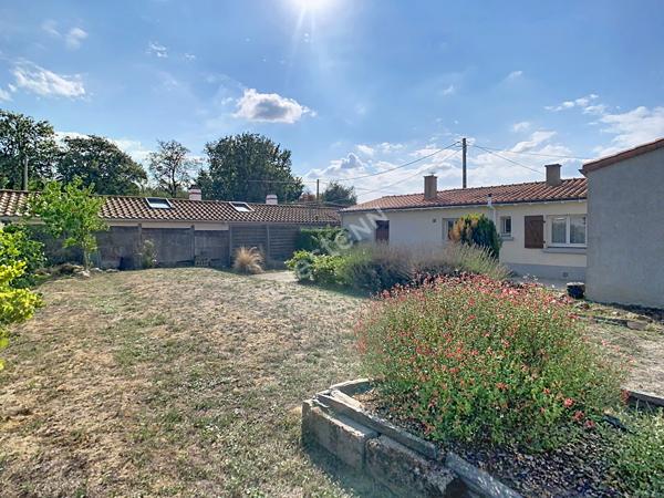 Maison Vallet 4 pièce(s) 99 m2