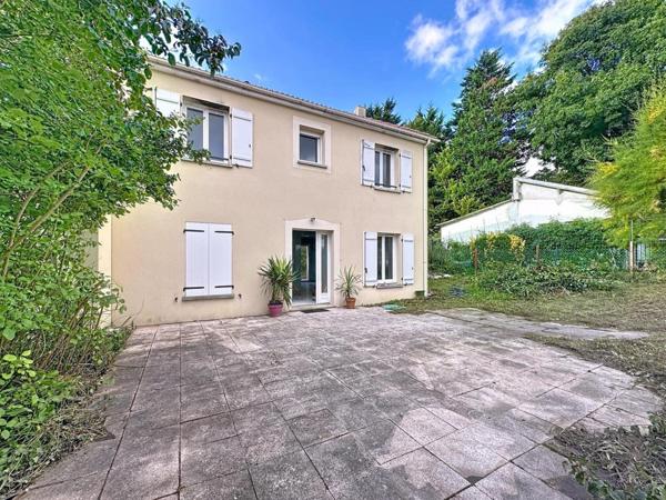 Maison familiale récente à Creil