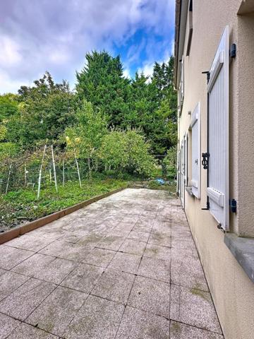 Maison familiale récente à Creil