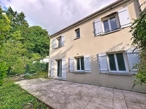 Maison familiale récente à Creil