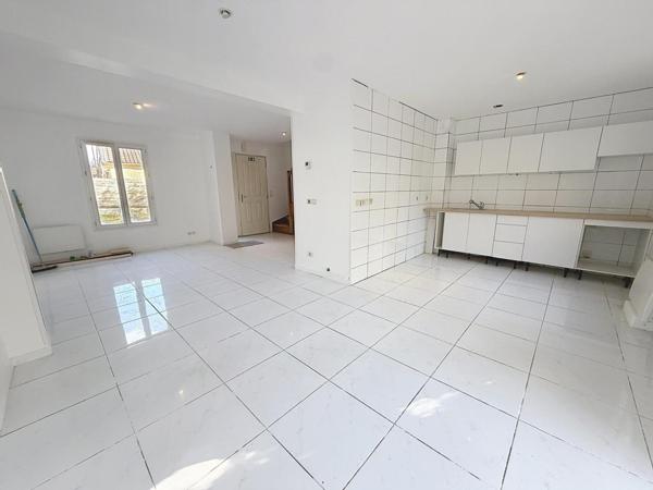 Maison familiale récente à Creil