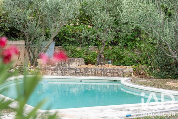 Maison à vendre 7 pièces 150 m² Aix-en-Provence