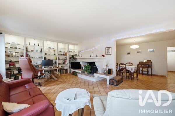 Maison à vendre 7 pièces 150 m² Aix-en-Provence