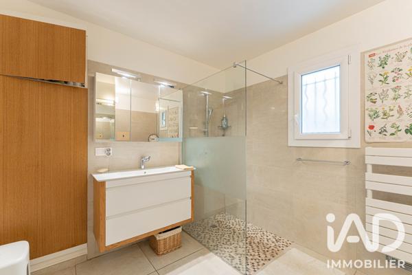 Maison à vendre 7 pièces 150 m² Aix-en-Provence