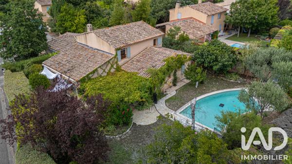 Maison à vendre 7 pièces 150 m² Aix-en-Provence